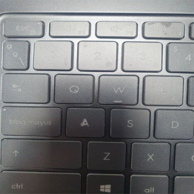 CARCASA CON TECLADO MSI MODERN-1552